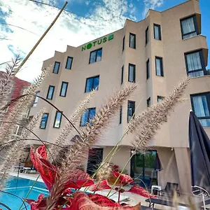 Aparthotel Notus 
